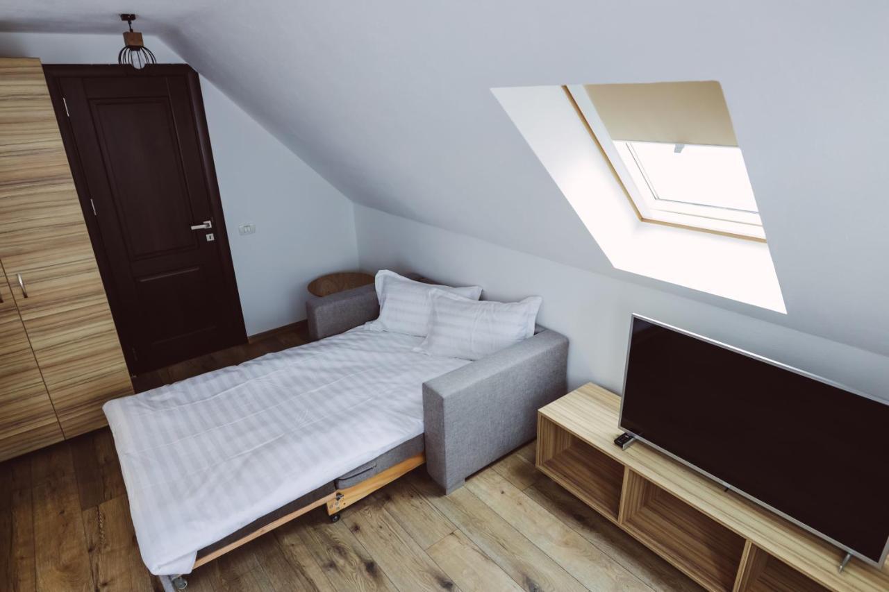 Altitude Guest House Rânca Kültér fotó