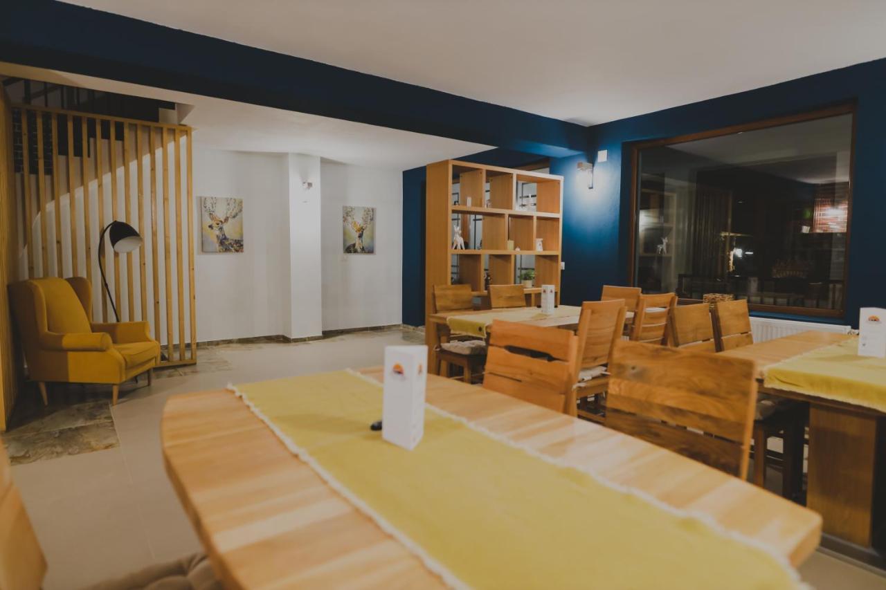 Altitude Guest House Rânca Kültér fotó
