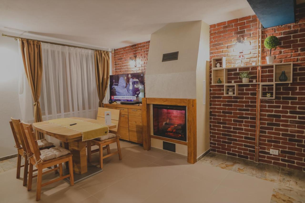Altitude Guest House Rânca Kültér fotó