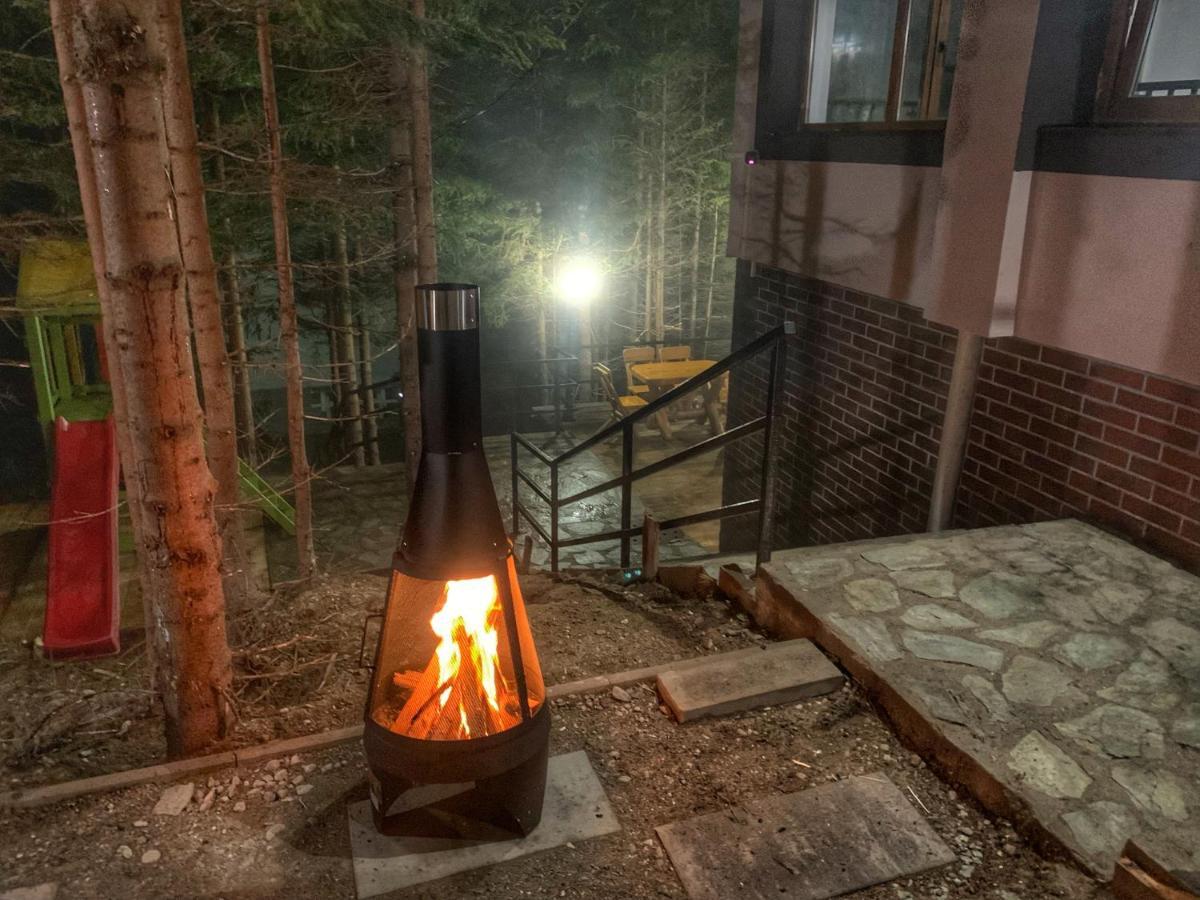 Altitude Guest House Rânca Kültér fotó