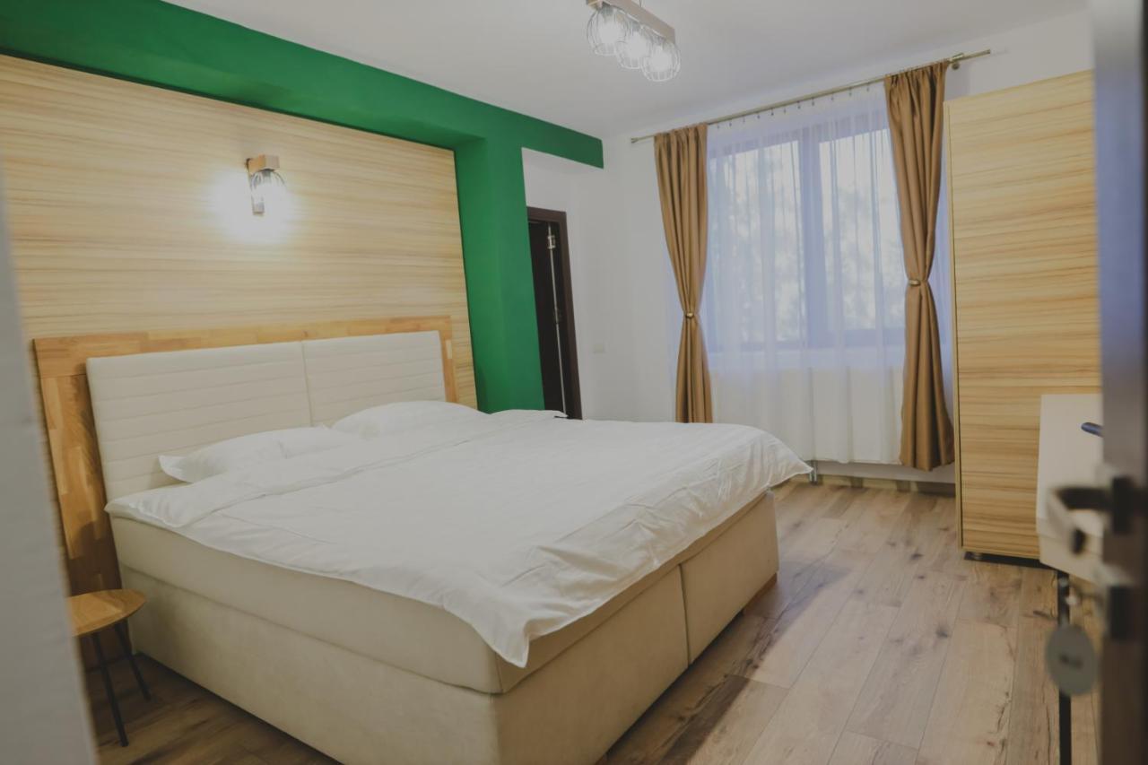 Altitude Guest House Rânca Kültér fotó