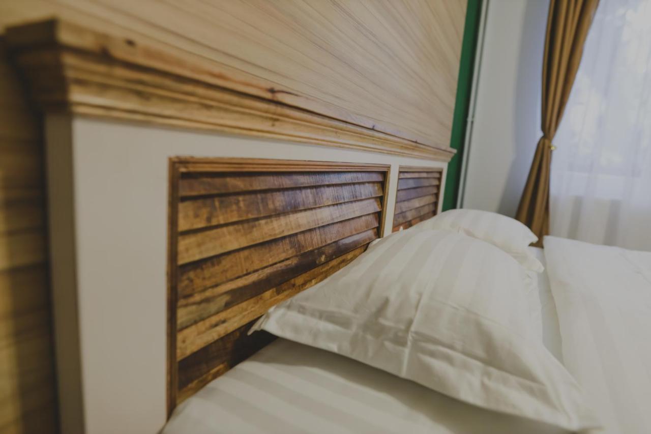 Altitude Guest House Rânca Kültér fotó